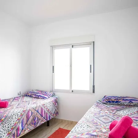 Beautiful Two Bedroom Next To The Beachfront Torre de la Horadada